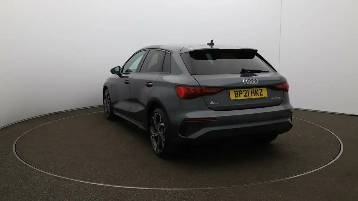 2021-audi-a3-14-45-tfsi-e-s-line-competition-big-61