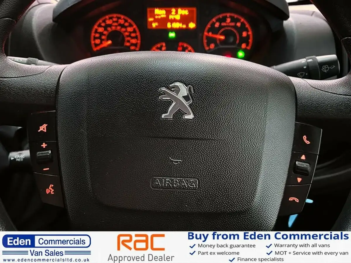 2022-peugeot-boxer-22-bluehdi-professional-435-l4-h2-big-24