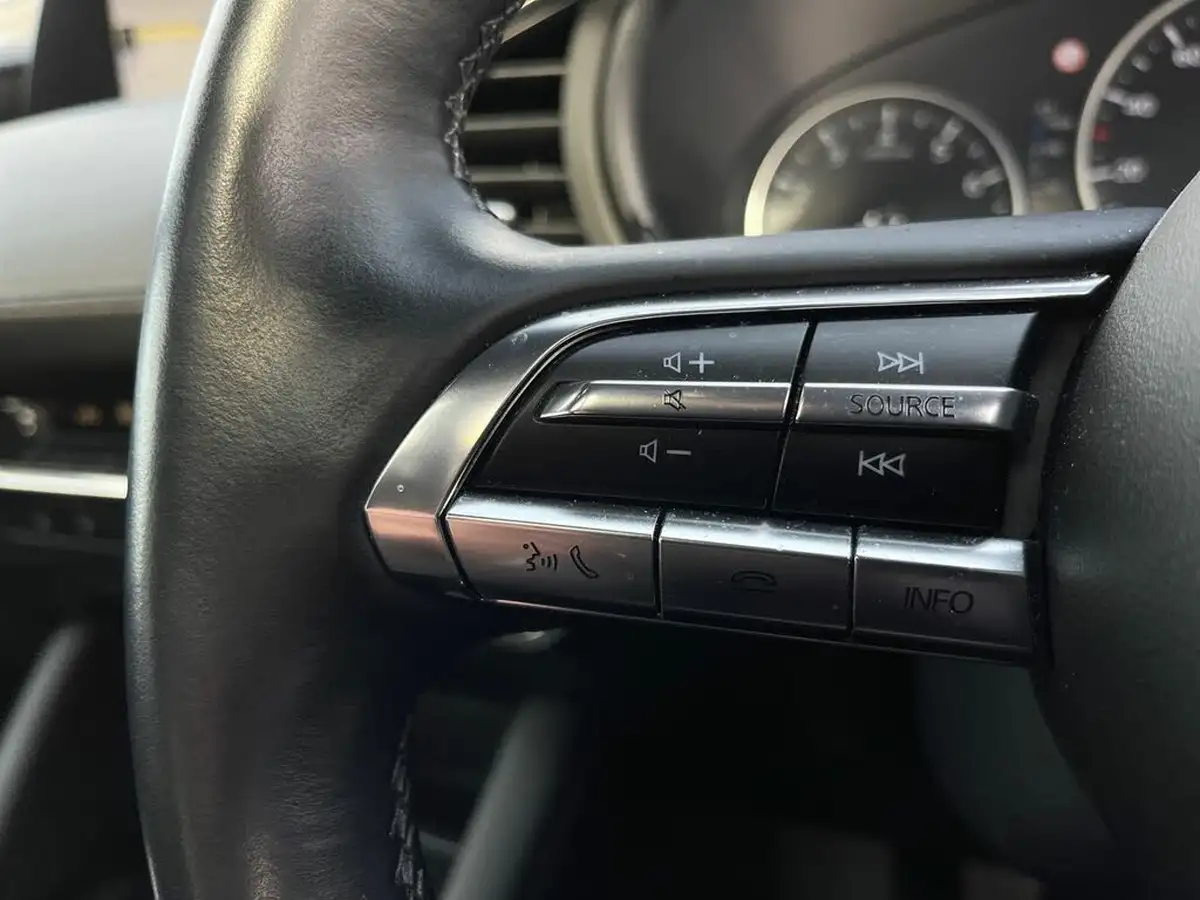 2022-mazda-mazda3-20-gt-sport-tech-edition-186ps-hatchback-5d-big-15