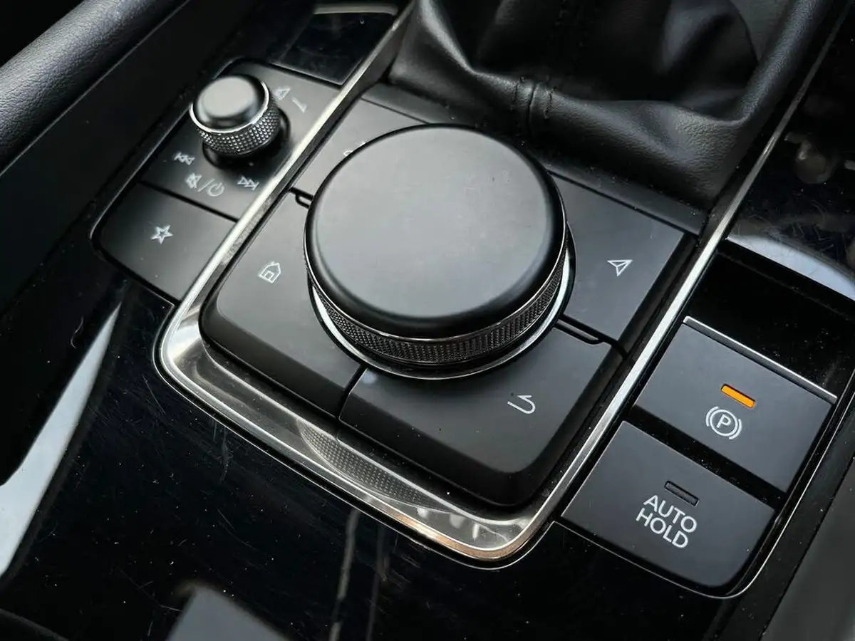 2022-mazda-mazda3-20-gt-sport-tech-edition-186ps-hatchback-5d-big-38
