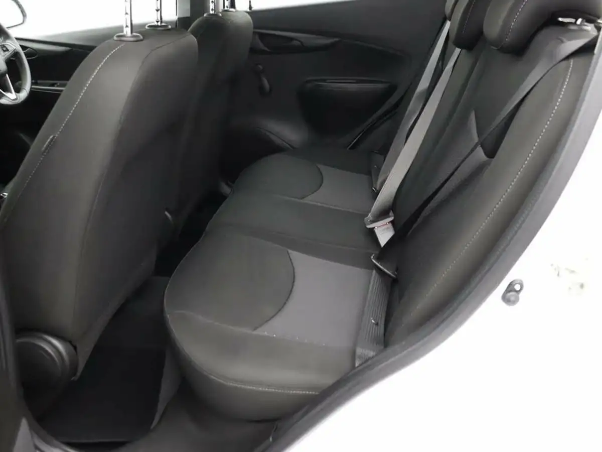 2018-vauxhall-viva-big-14