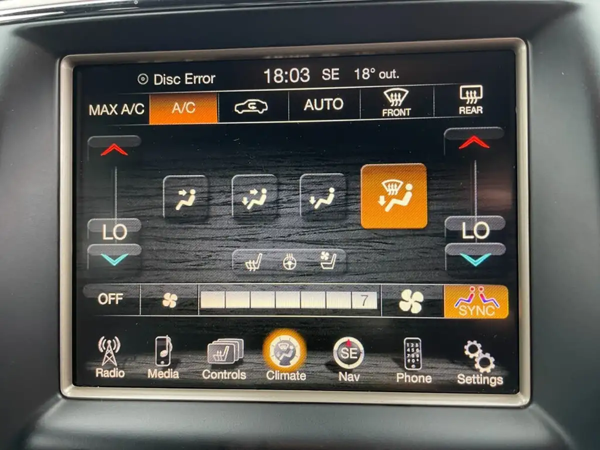 2015-jeep-grand-cherokee-30crd-summit-big-23