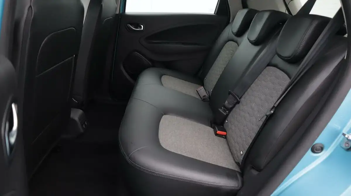 2020-renault-zoe-e-i-gt-line-rapid-charge-big-16
