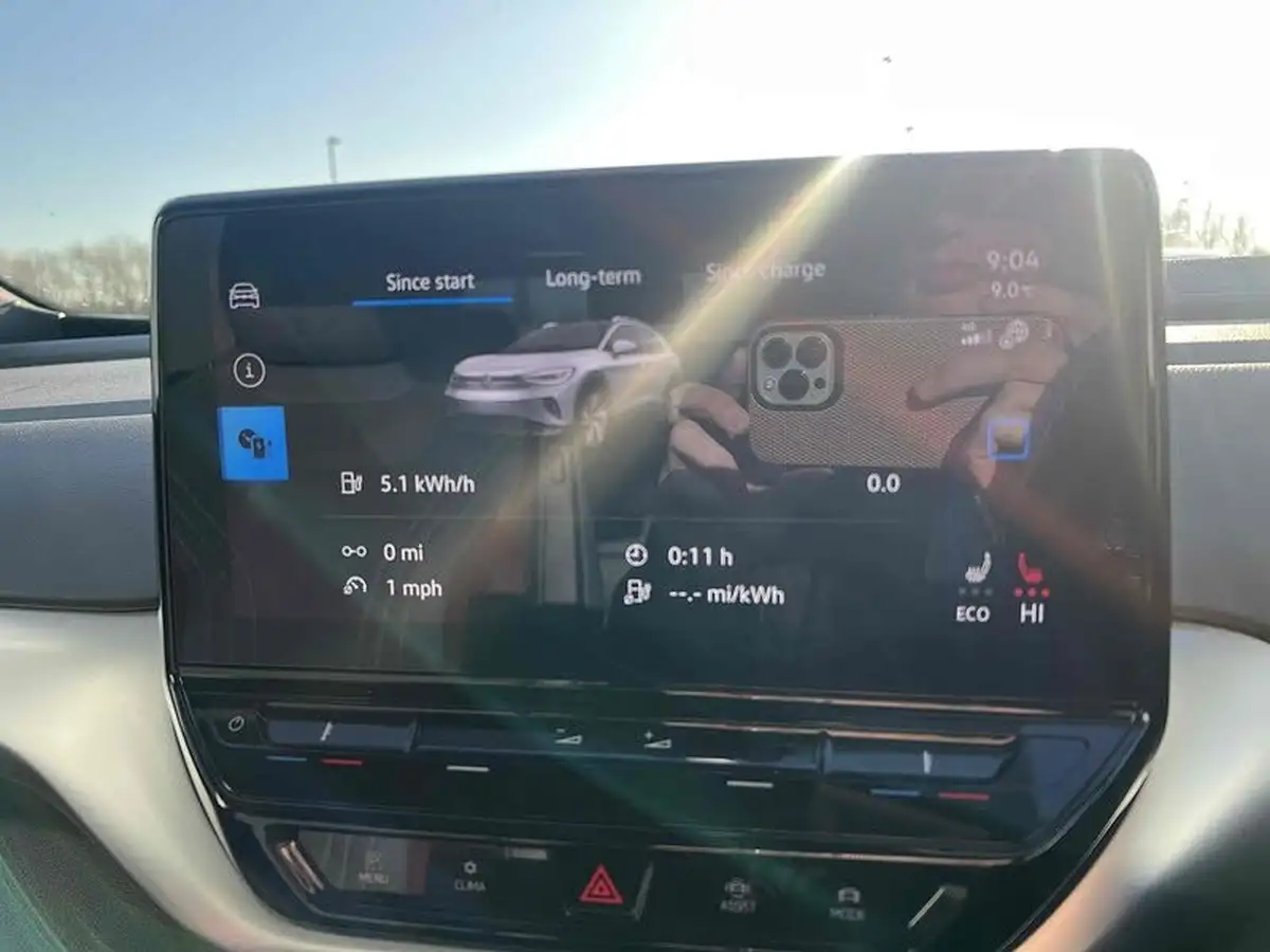 2021-volkswagen-id4-e-first-edition-big-42