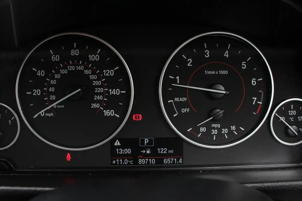 2014-bmw-4-series-20-420i-xdrive-sport-auto-big-39