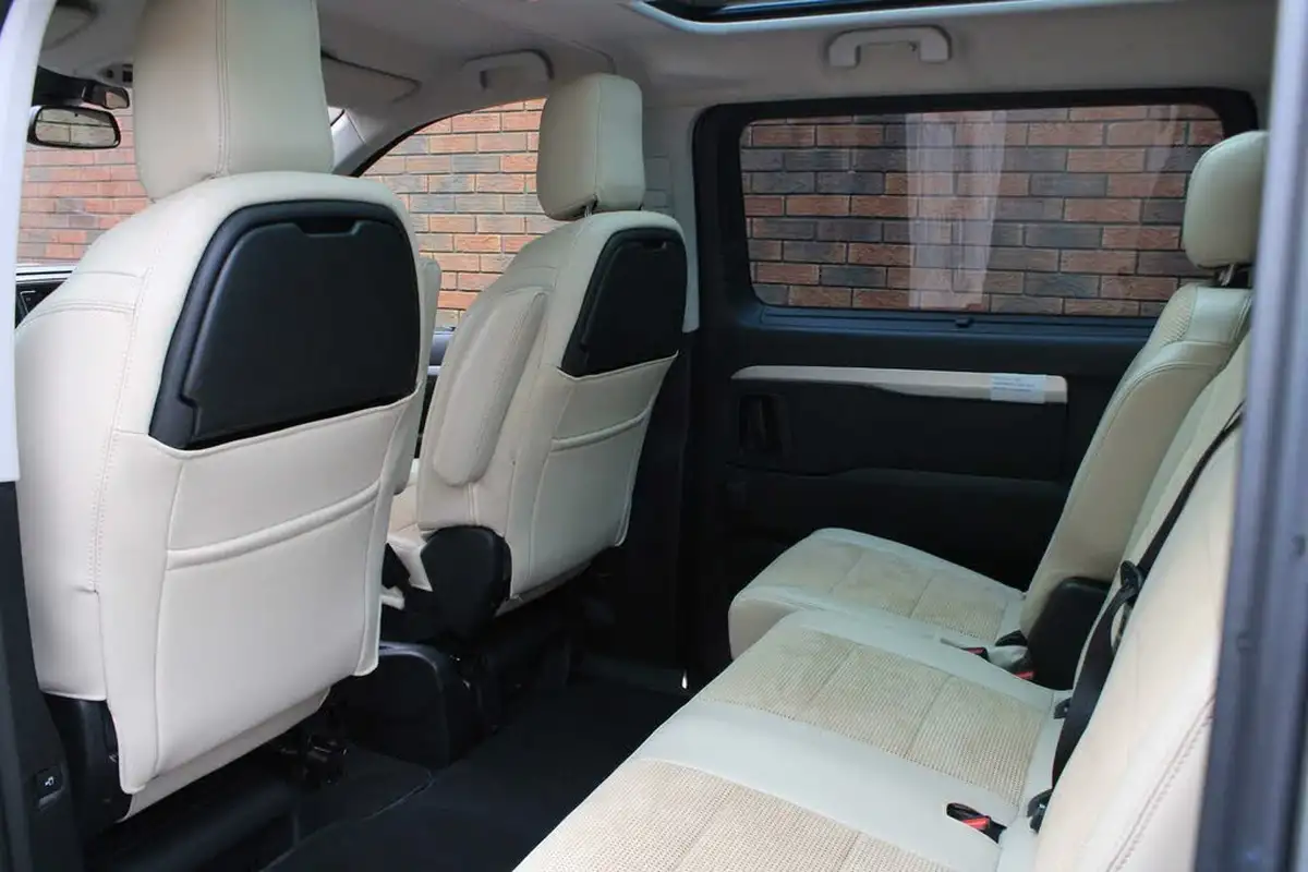 2019-citroen-spacetourer-20bluehdi-flair-xl-big-24