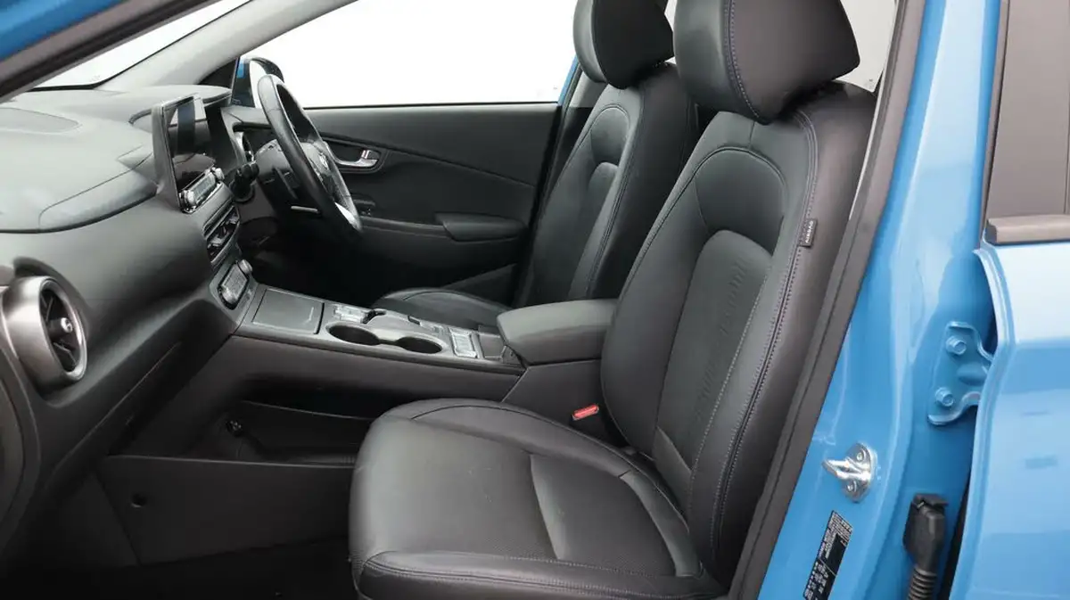 2021-hyundai-kona-e-ultimate-big-14