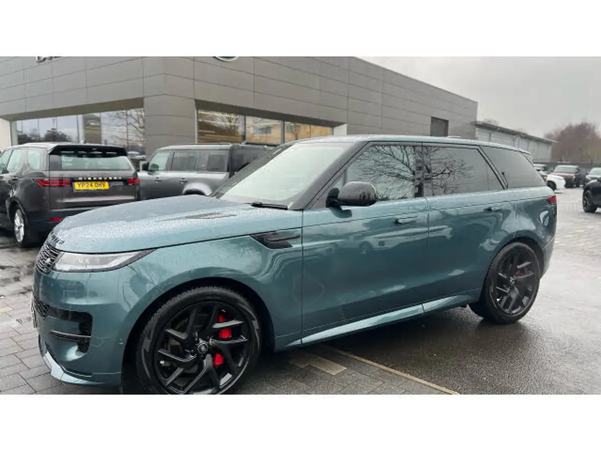 2024-land-rover-range-rover-sport-30-d300-dynamic-se-big-22
