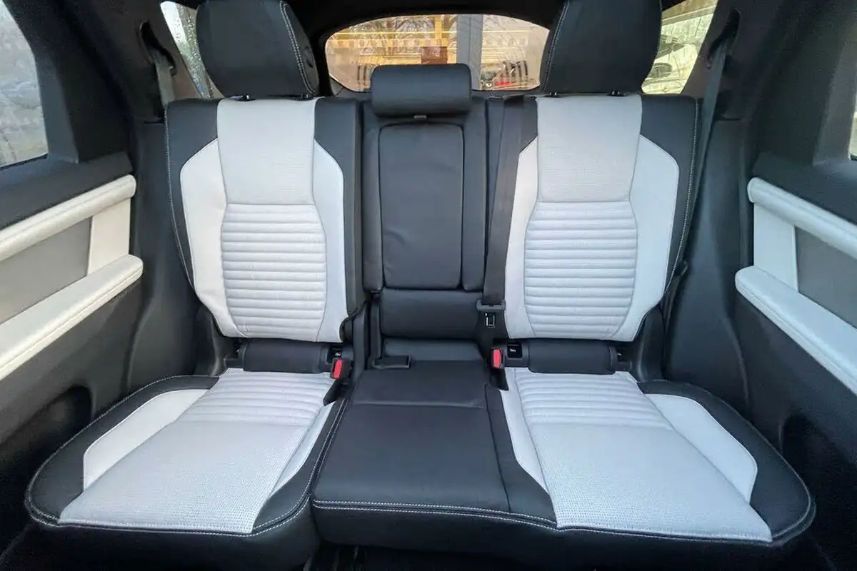 2024-land-rover-discovery-sport-20-d200-dynamic-hse-big-10