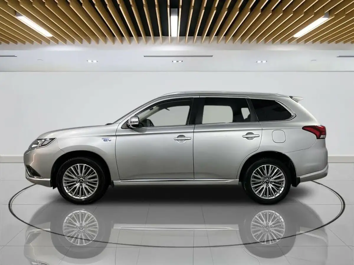 2020-mitsubishi-outlander-24-design-phev-big-5