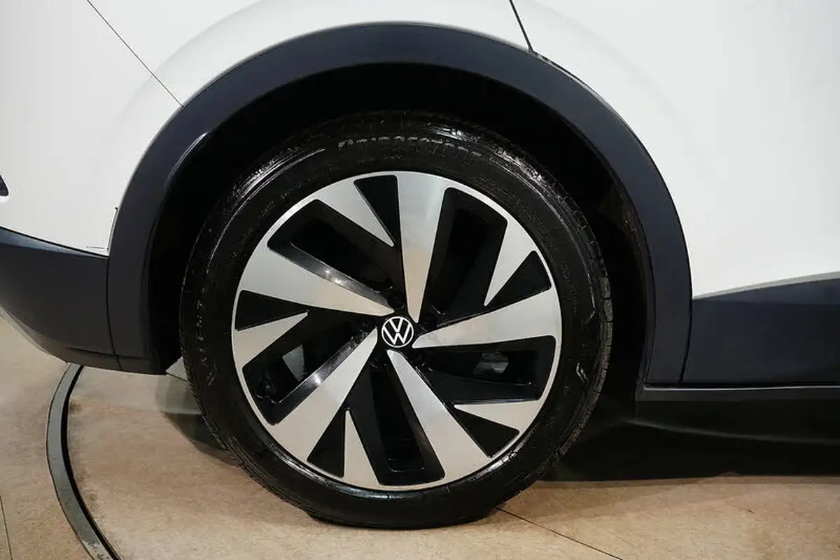 2021-volkswagen-id4-e-first-edition-big-15