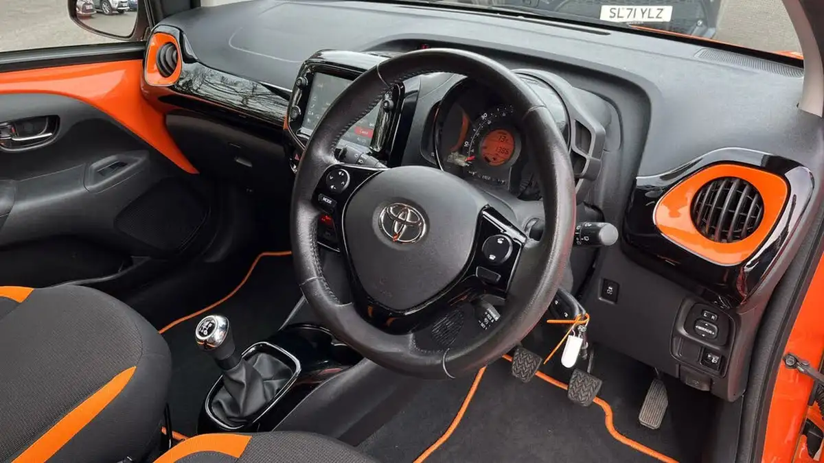 2020-toyota-aygo-10-vvt-i-x-cite-big-22