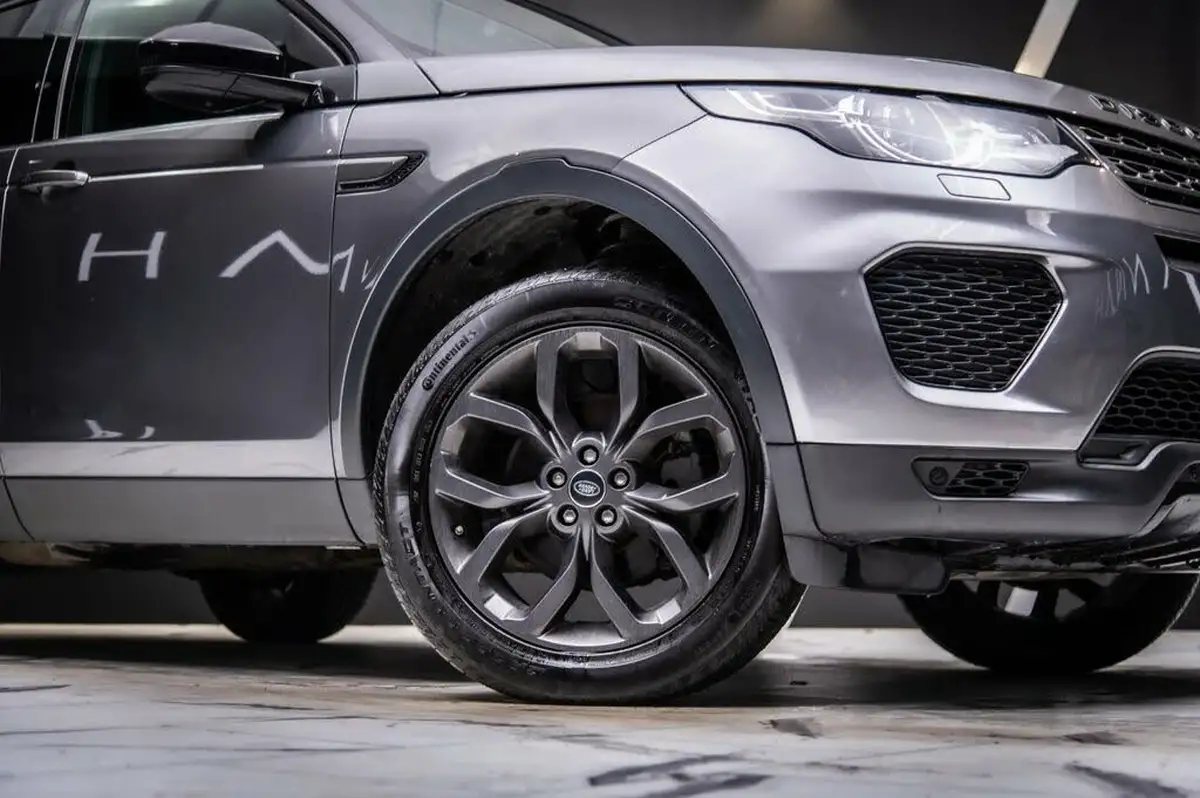 2019-land-rover-discovery-sport-20td4-landmark-big-42