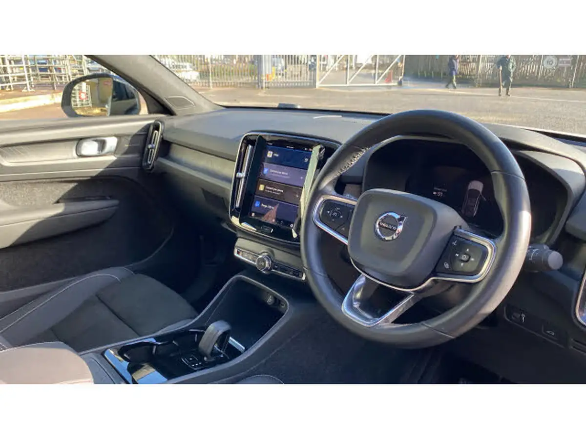 2022-volvo-c40-e-twin-recharge-pro-big-4