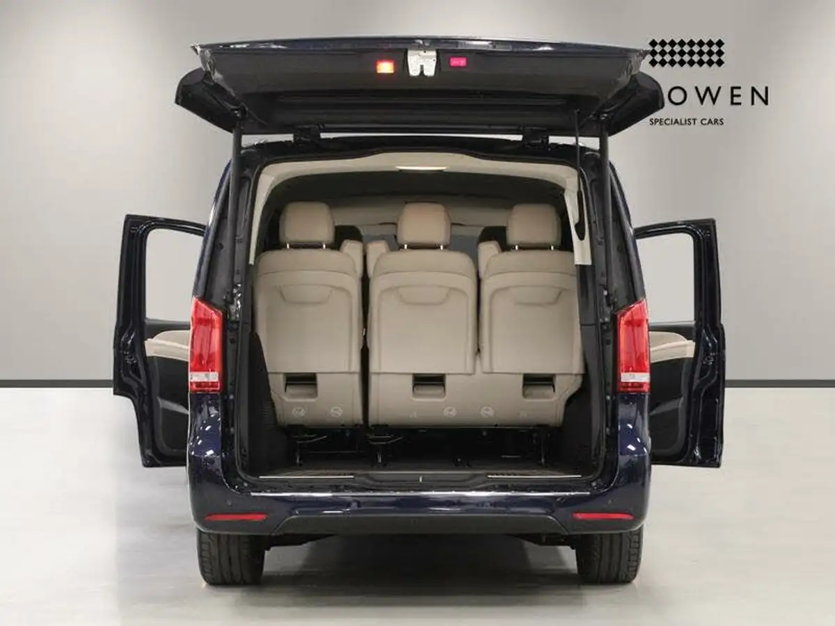 2019-mercedes-benz-v-class-20d-v220d-amg-line-extra-long-big-12