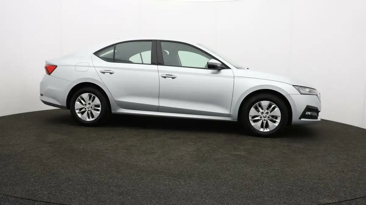 2023-skoda-octavia-10-tsi-se-110ps-hatchback-big-46