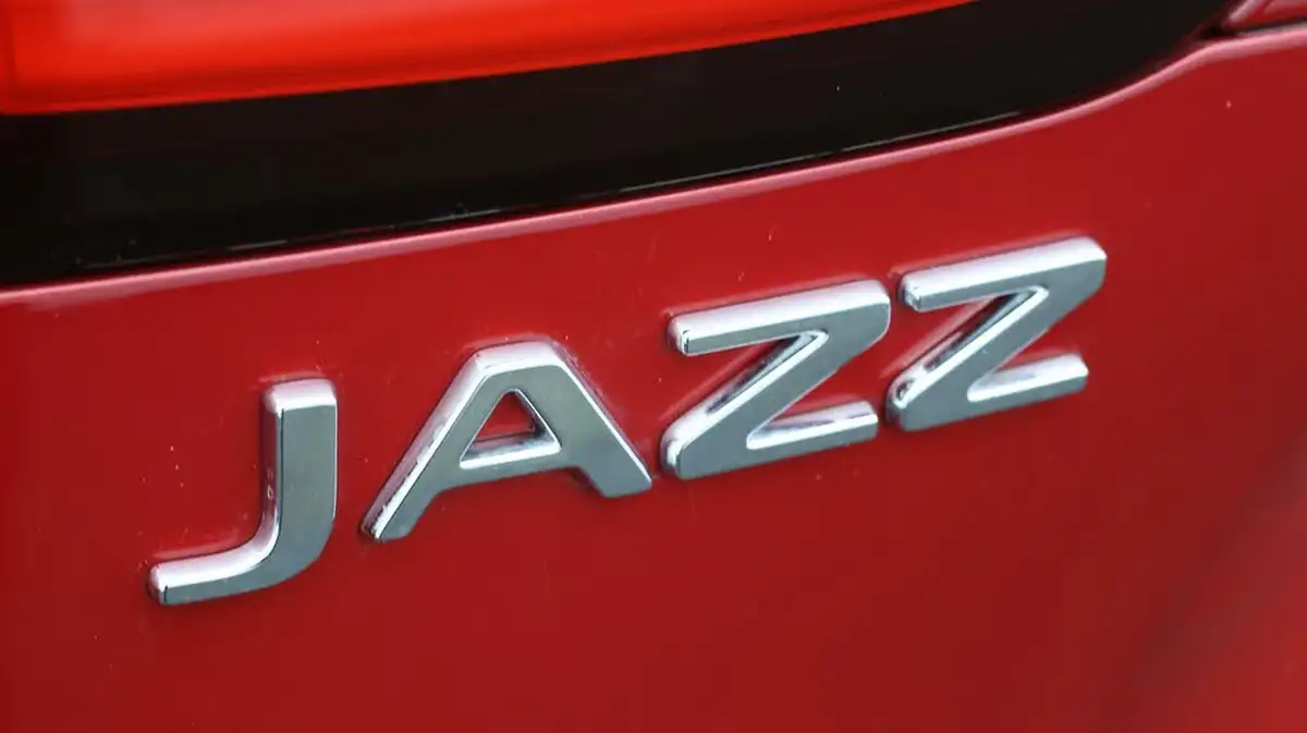 2023-honda-jazz-15-i-mmd-ex-107ps-big-20
