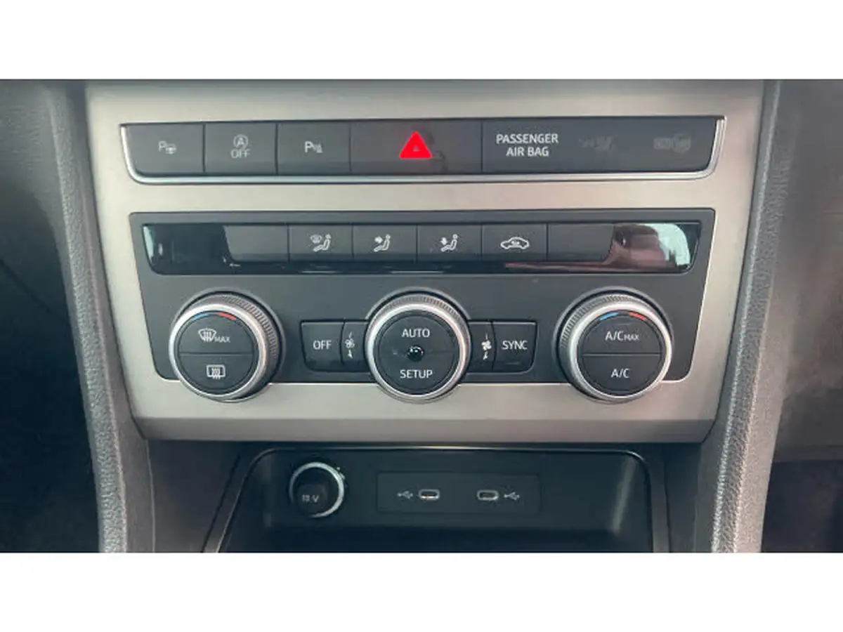 2024-seat-ateca-15-ecotsi-xperience-dsg-big-12