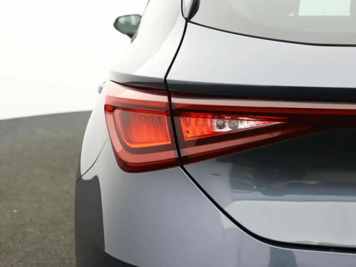 2024-seat-leon-10-etsi-evo-fr-hatchback-big-38
