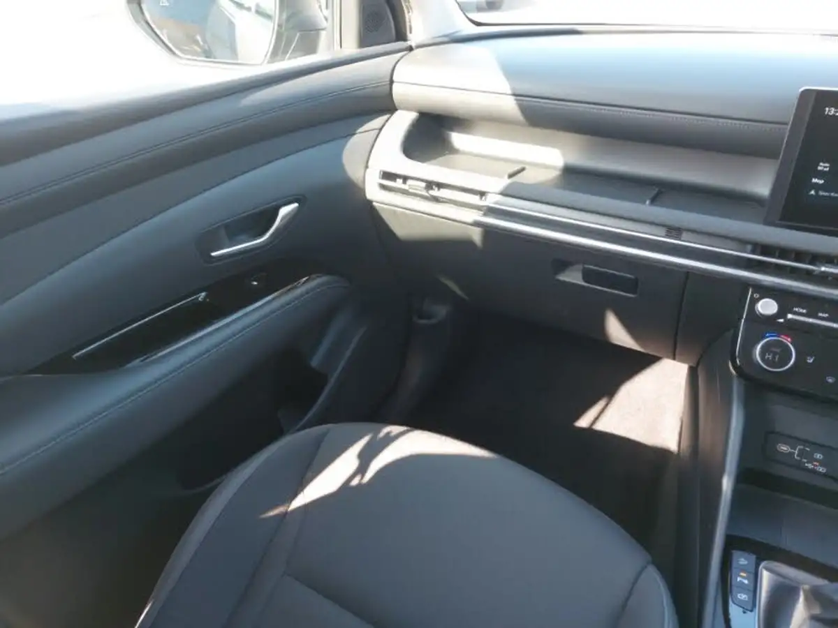 2024-hyundai-tucson-16-t-gdi-premium-160ps-two-tone-roof-big-9