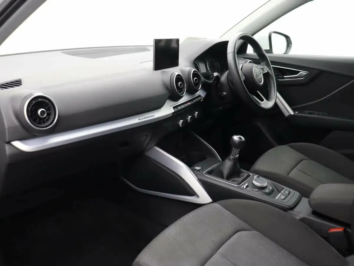 2019-audi-q2-16-30-tdi-sport-big-18