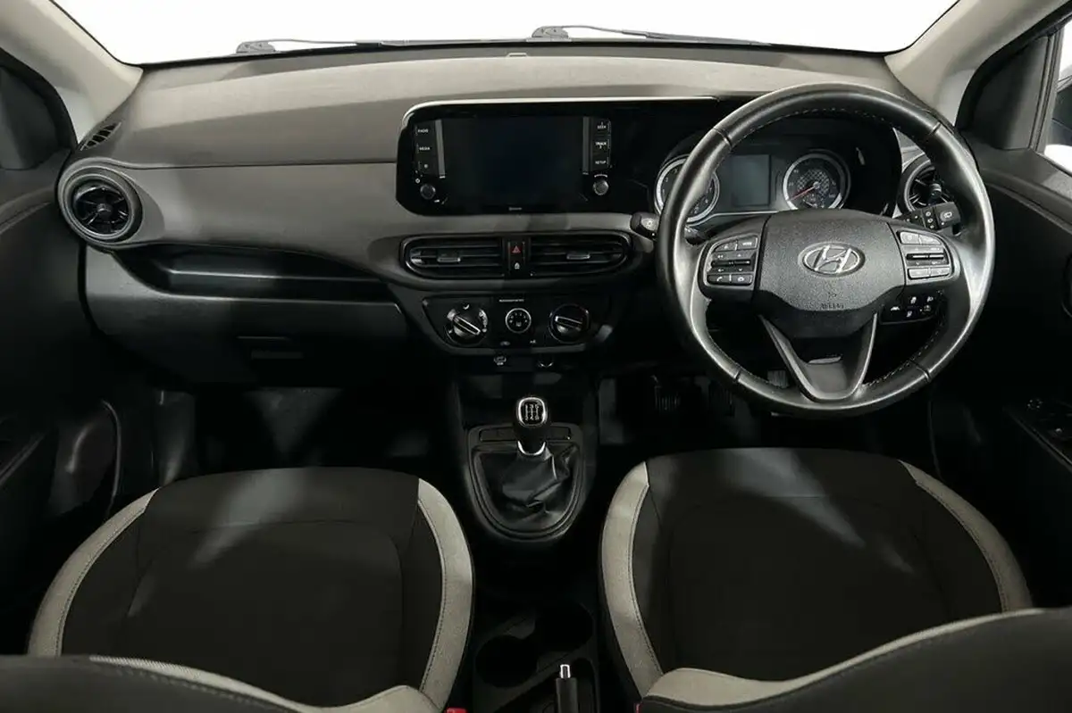 2021-hyundai-i10-12-se-connect-big-11