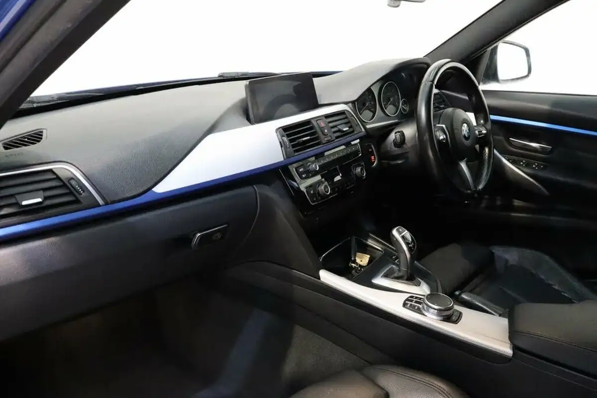2017-bmw-3-series-20td-320d-m-sport-saloon-4d-auto-big-11