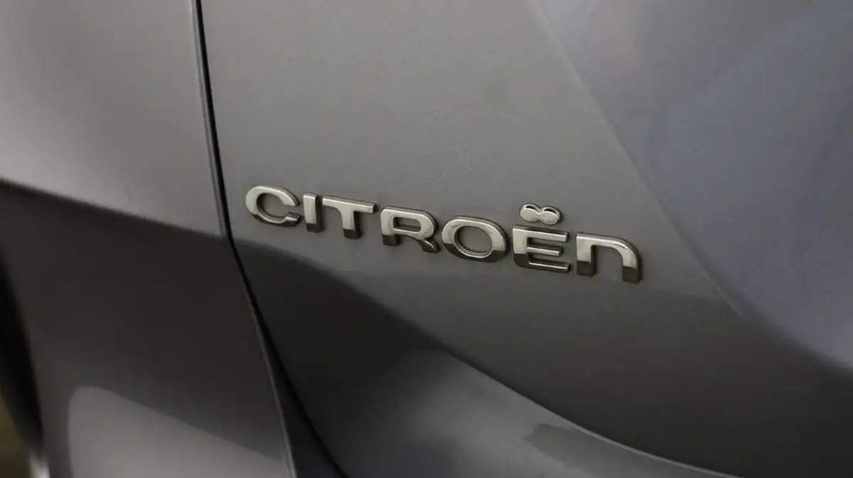 2021-citroen-c4-12-puretech-sense-plus-big-21