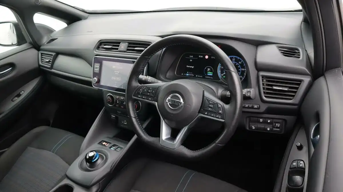 2022-nissan-leaf-e-acenta-big-9