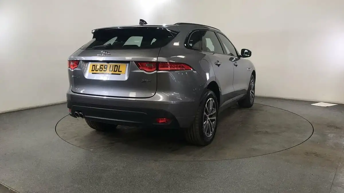 2019-jaguar-f-pace-20-i4d-r-sport-180ps-awd-auto-big-7