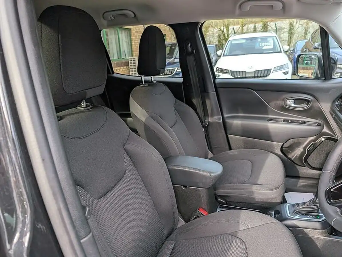 2021-jeep-renegade-13-gse-night-eagle-big-13