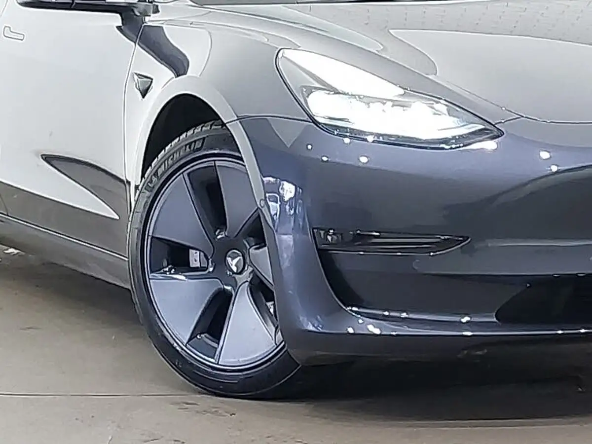 2021-tesla-model-3-e-long-range-awd-big-8