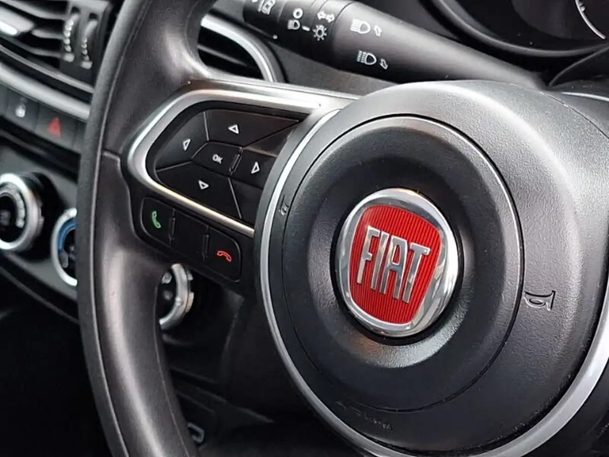 2021-fiat-tipo-10-hatchback-big-12