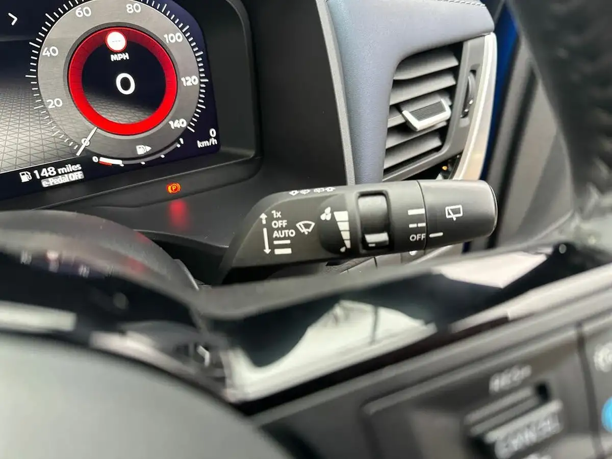 2023-nissan-qashqai-15-tekna-big-36