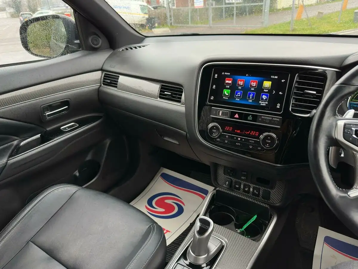 2019-mitsubishi-outlander-24-4h-phev-big-33