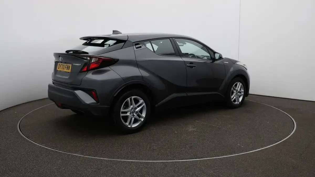 2020-toyota-c-hr-18-vvt-i-icon-parking-pack-big-53