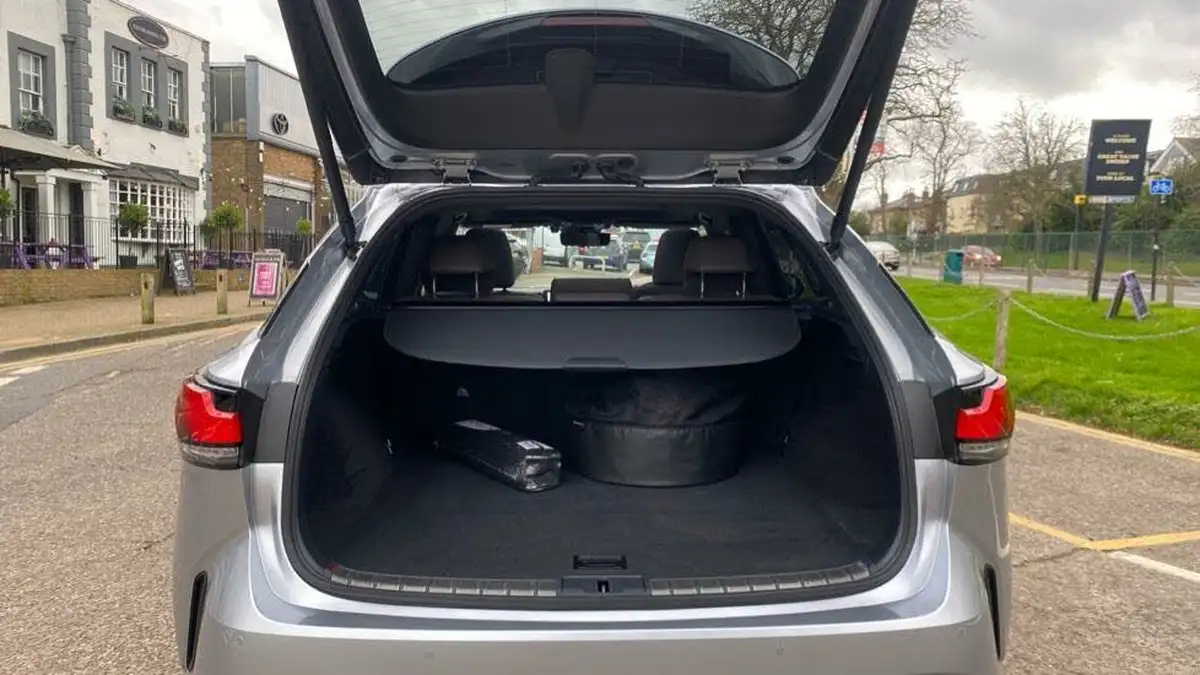 2023-lexus-rx-450h-25-takumi-big-14