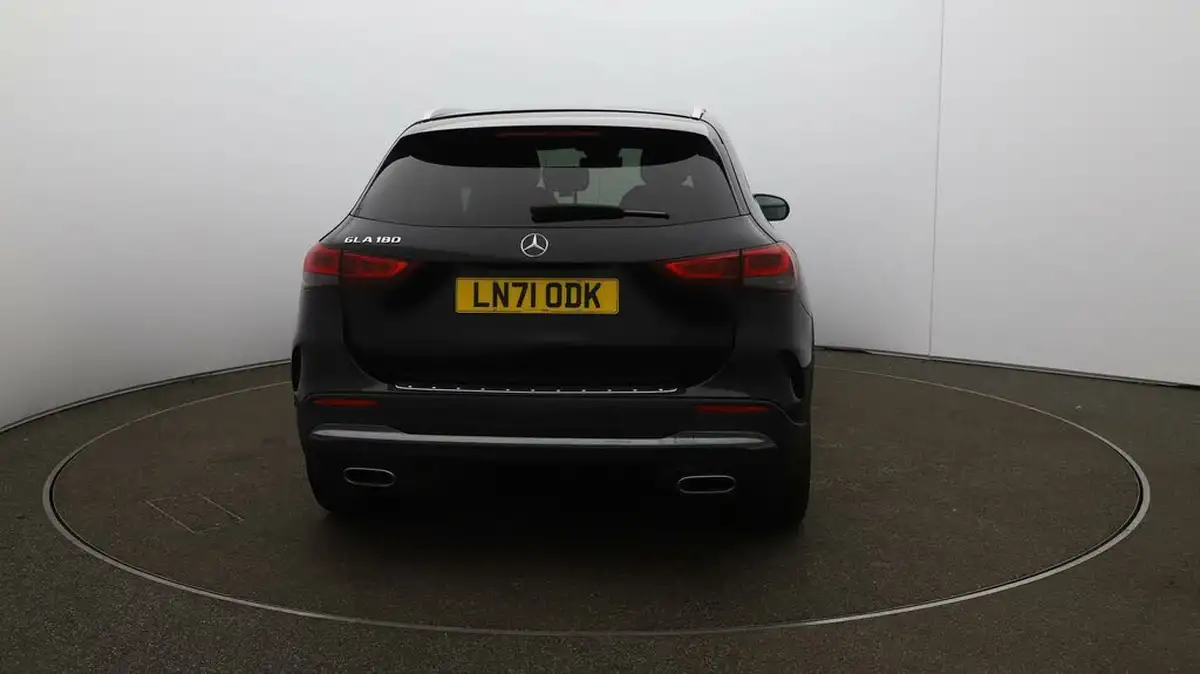 2021-mercedes-benz-gla-class-13-gla-180-amg-line-executive-1332cc-big-50