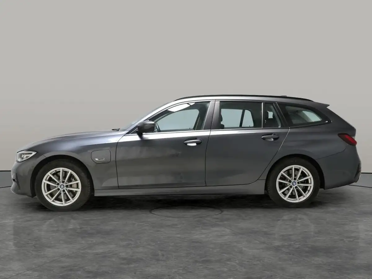 2022-bmw-3-series-20-330e-se-pro-touring-5d-big-12