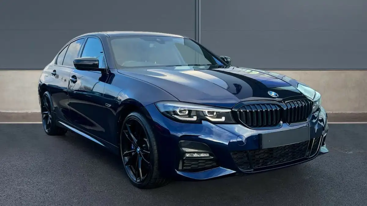 2021-bmw-3-series-20-330e-m-sport-pro-edition-saloon-4d-big-0