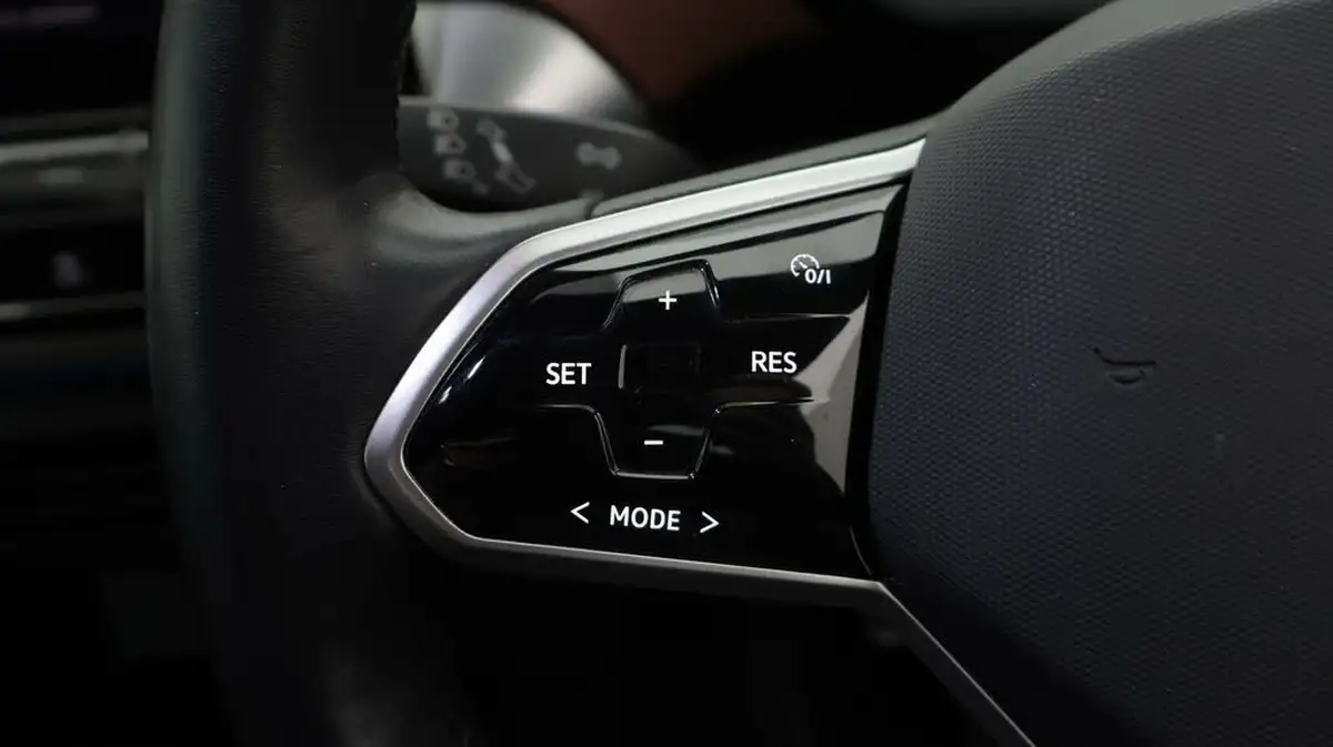 2022-volkswagen-id4-e-life-204ps-77kwh-pro-performance-big-25