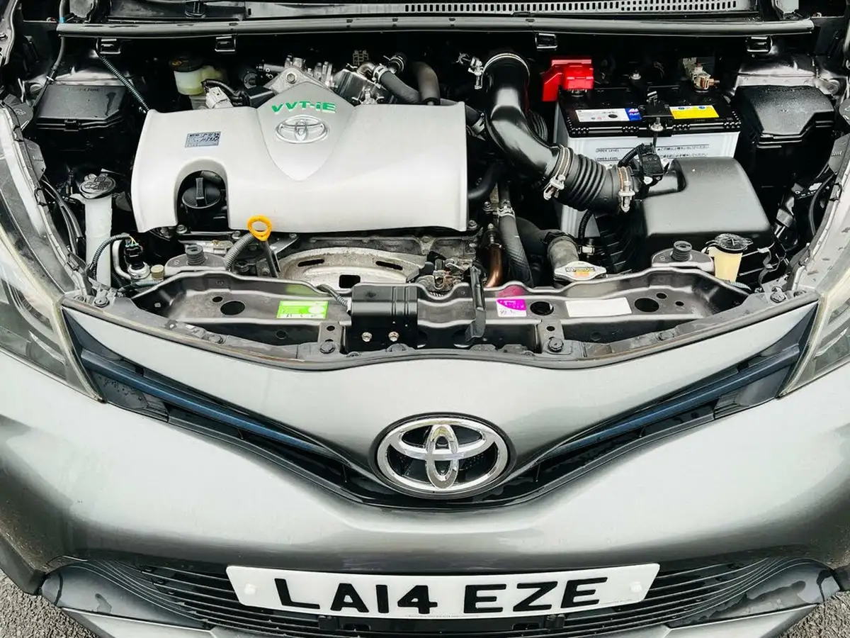 2014-toyota-yaris-133-tr-5d-m-drive-s-big-20