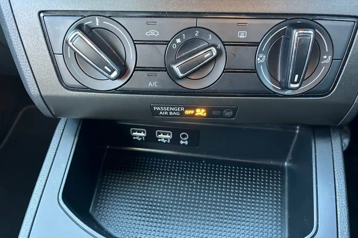 2019-seat-ibiza-10-mpi-se-technology-ss-big-22