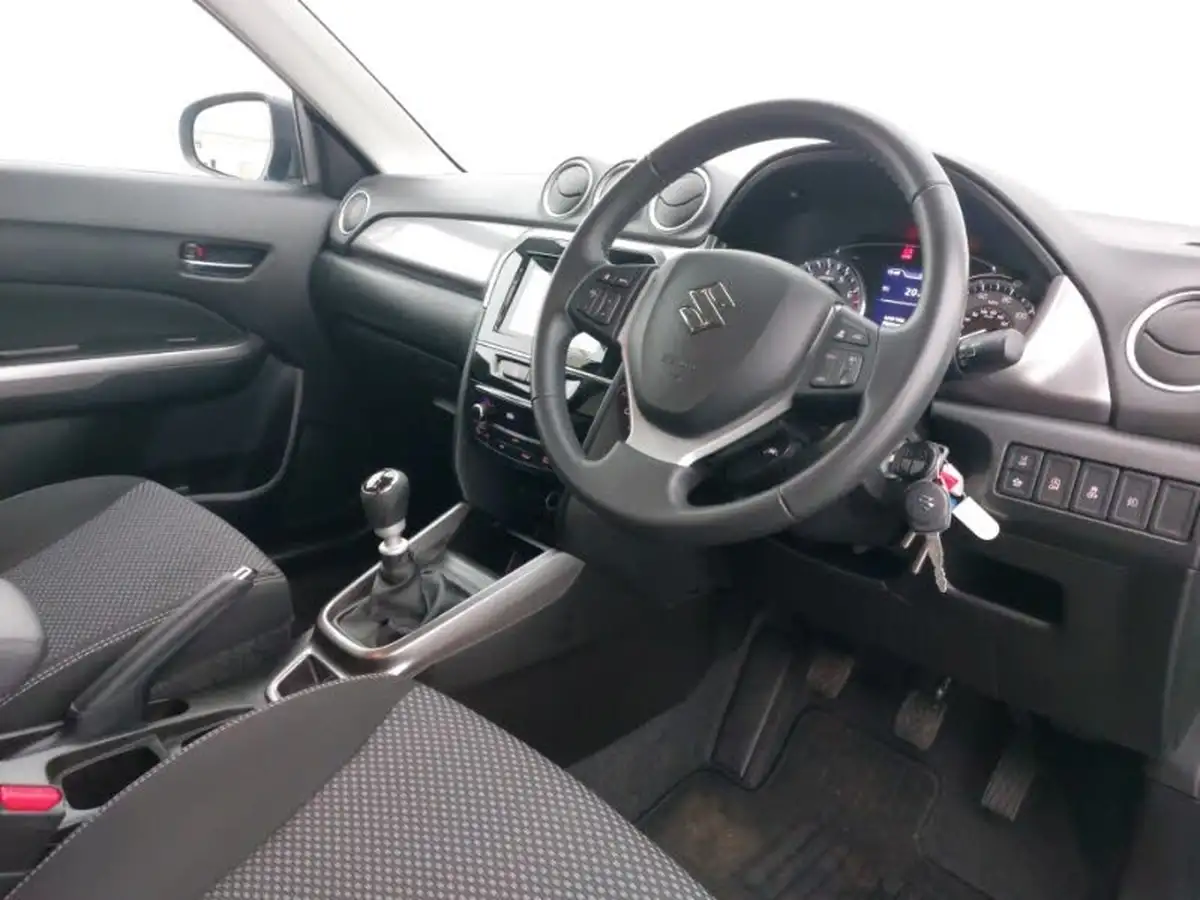 2021-suzuki-vitara-14-boosterjet-sz-t-big-10