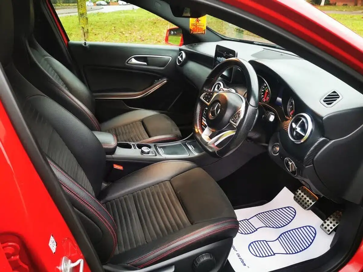 2017-mercedes-benz-a-class-16-a200-amg-line-ss-7g-dct-big-15