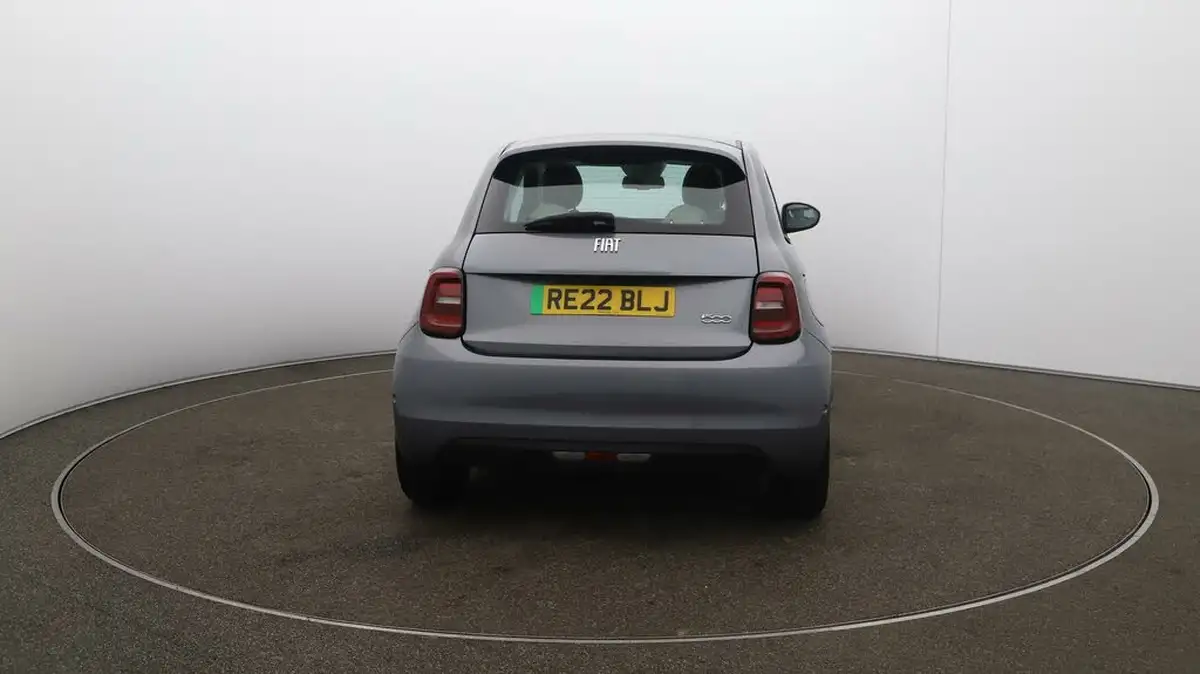 2022-fiat-500-e-la-prima-big-51
