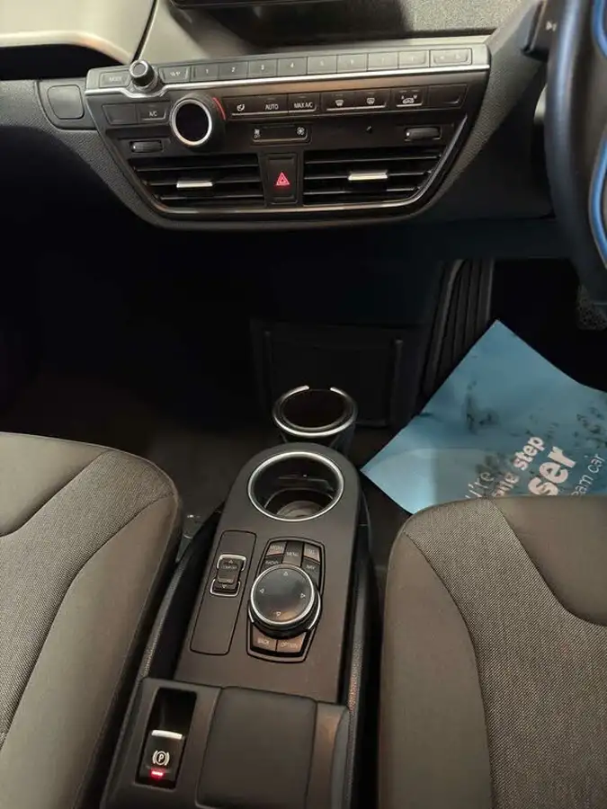 2014-bmw-i3-e-extended-range-big-21