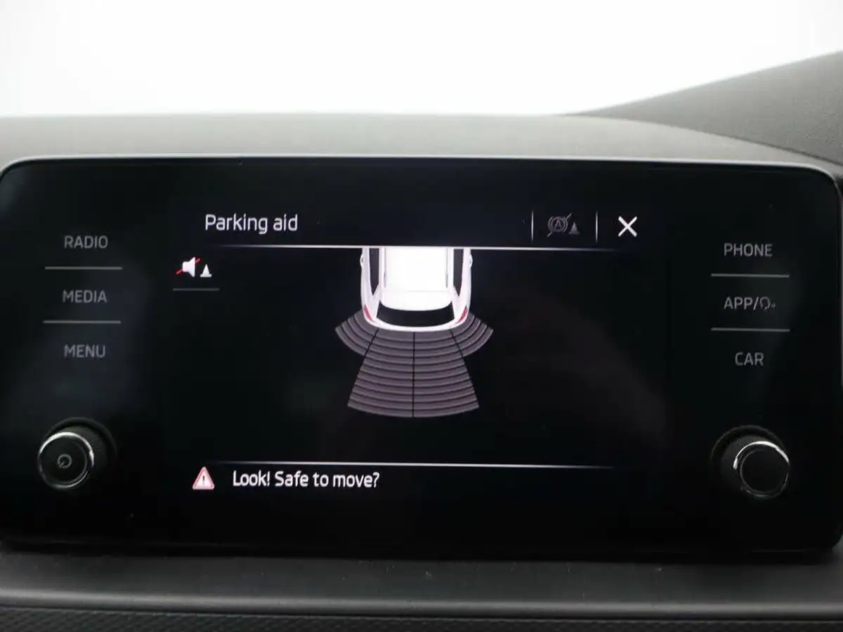 2021-skoda-kamiq-10-tsi-se-109ps-dsg-big-15