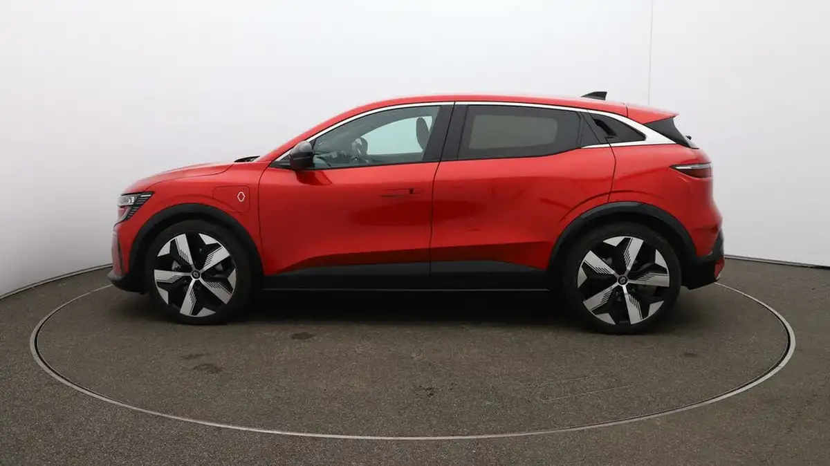 2023-renault-megane-e-tech-e-techno-big-62