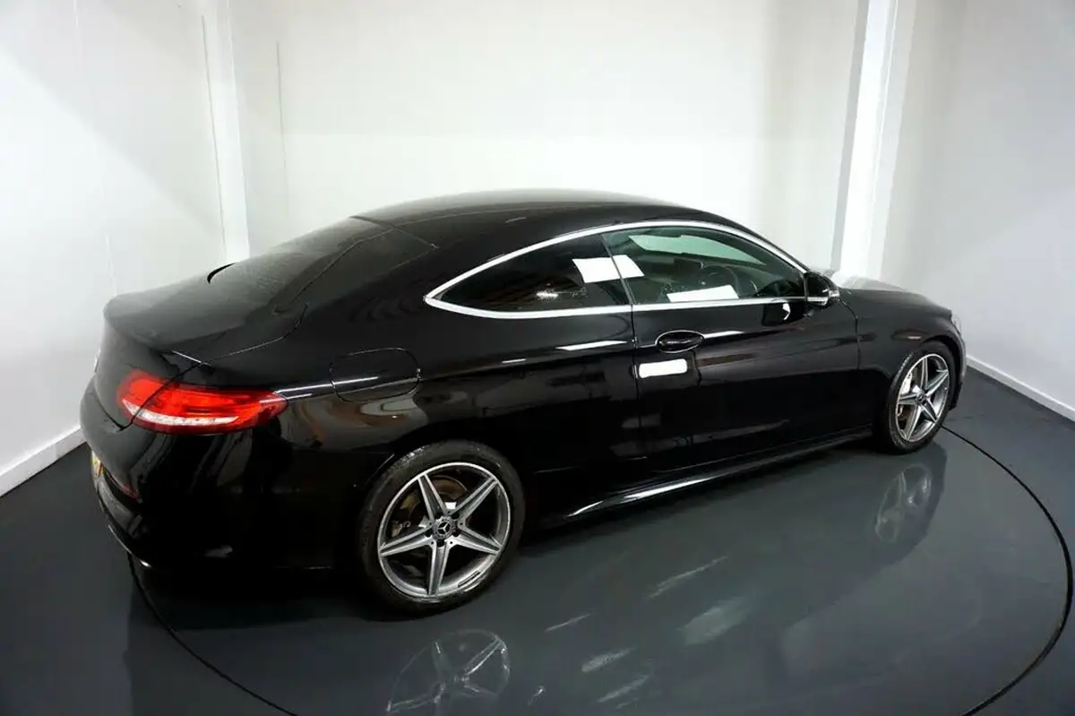 2016-mercedes-benz-c-class-big-9